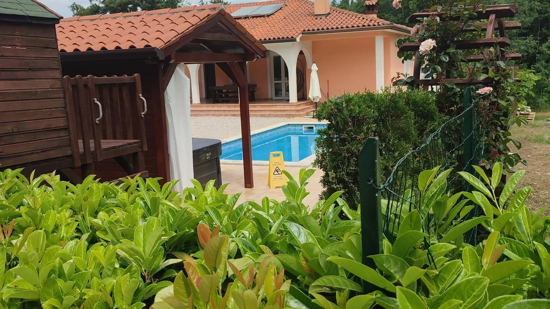 Villa Holiday Home Zahtila Labin